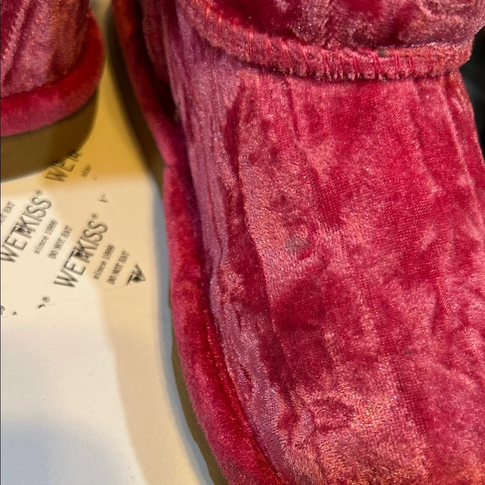 UGG Kids mini velvet hot Pink raspberry sorbet size 1 GUC